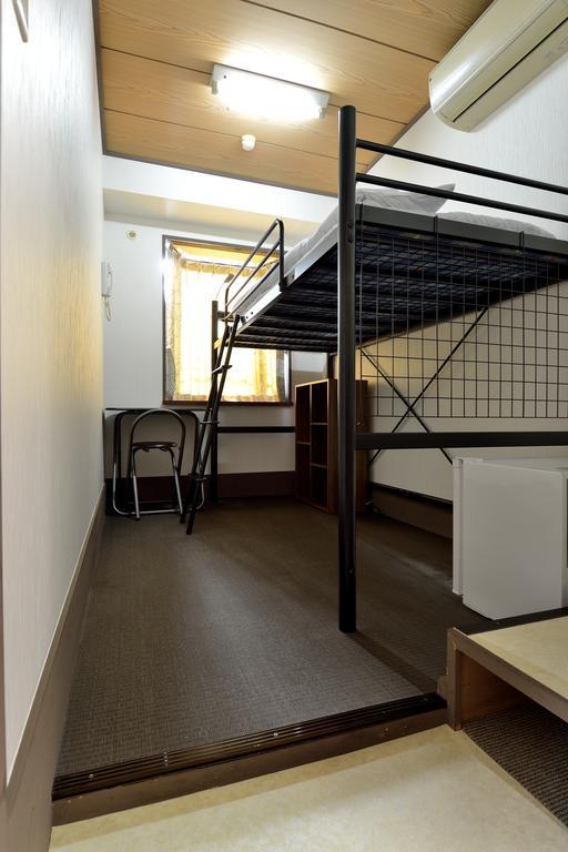 Single Room High-Bed